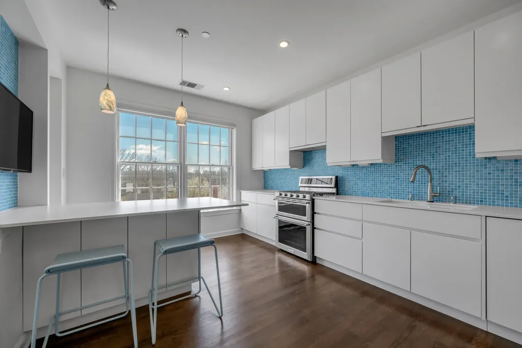111 Woodland Avenue Lexington KY 40502