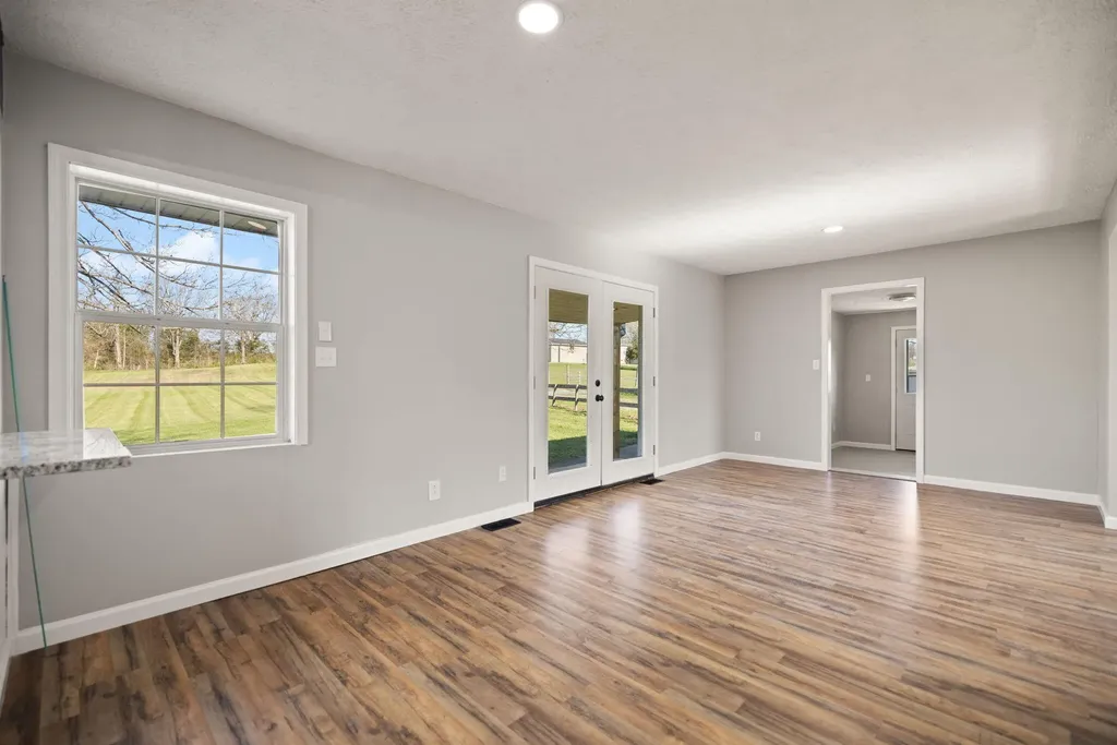 401 Drakes Creek Road Crab Orchard KY 40419