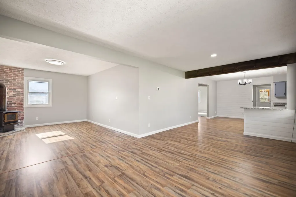 401 Drakes Creek Road Crab Orchard KY 40419