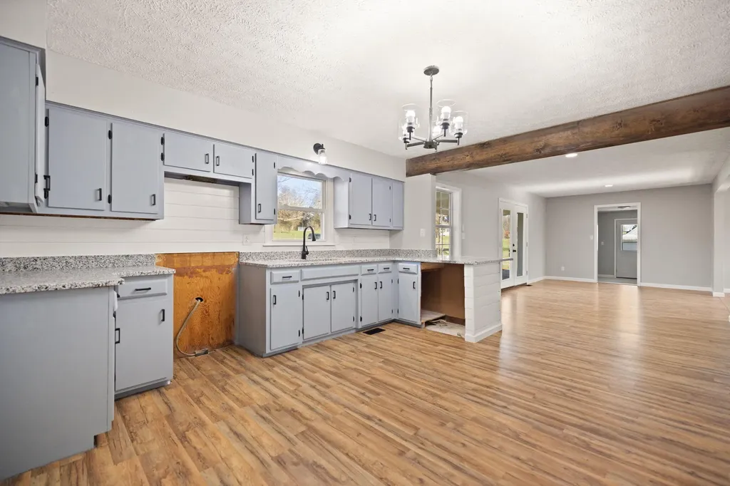 401 Drakes Creek Road Crab Orchard KY 40419