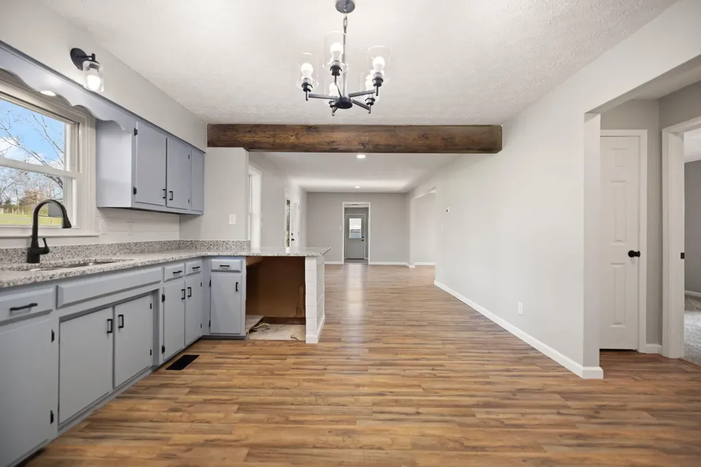 401 Drakes Creek Road Crab Orchard KY 40419