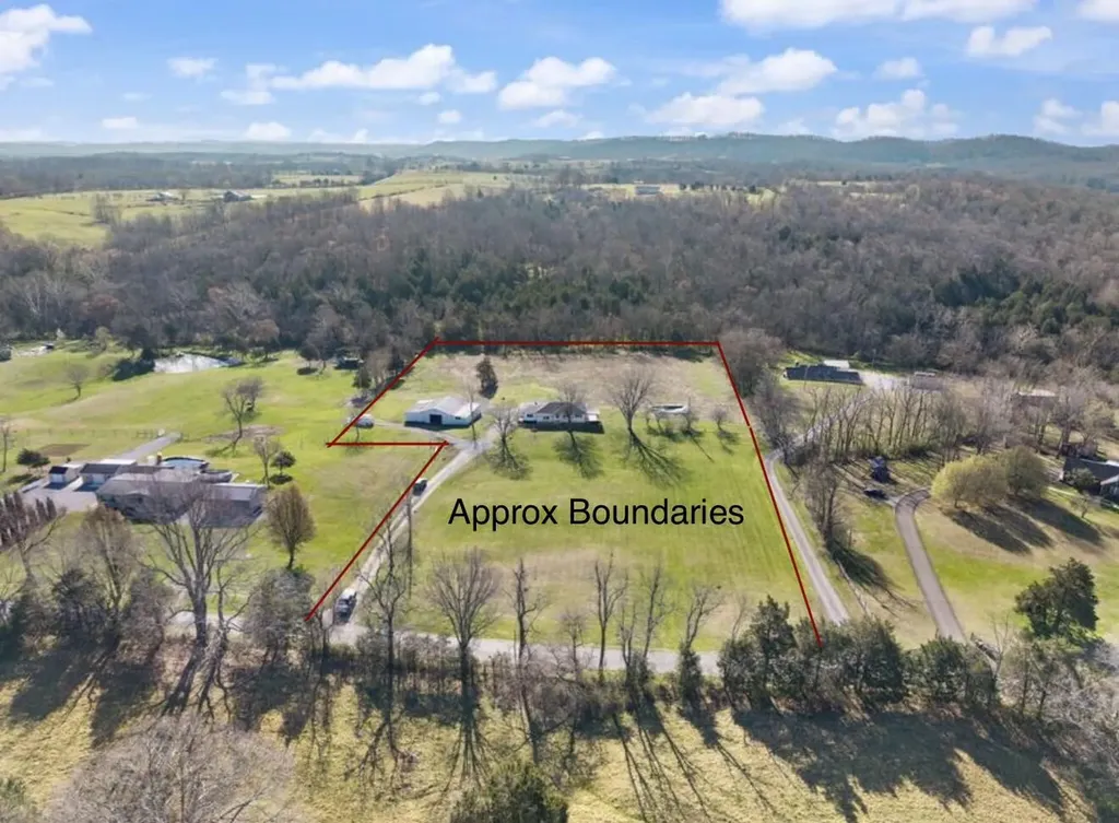 401 Drakes Creek Road Crab Orchard KY 40419