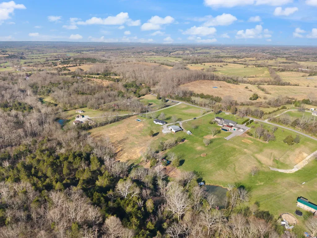 401 Drakes Creek Road Crab Orchard KY 40419