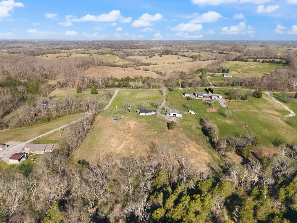 401 Drakes Creek Road Crab Orchard KY 40419