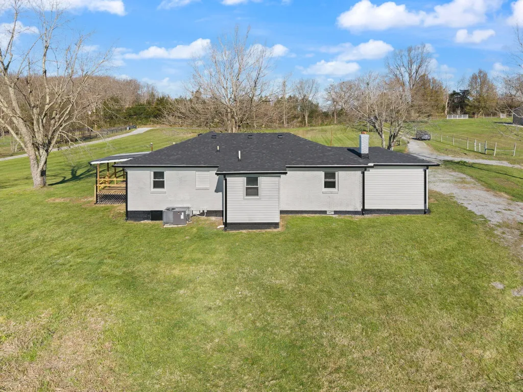 401 Drakes Creek Road Crab Orchard KY 40419