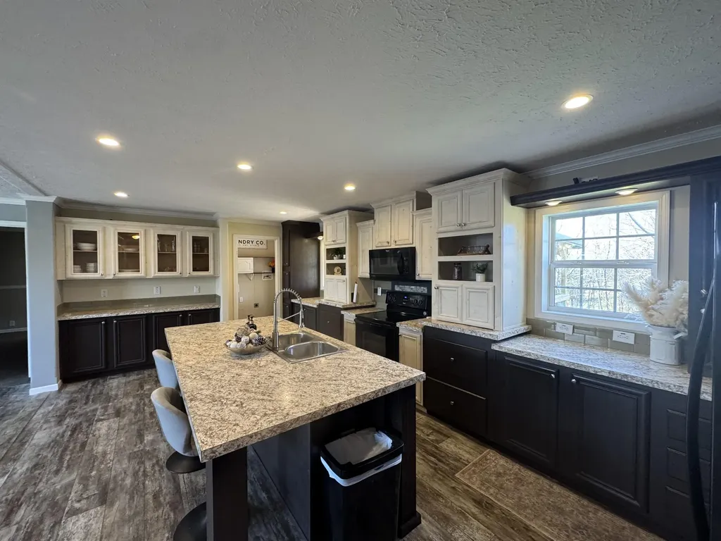 552 D Anders Road London KY 40744
