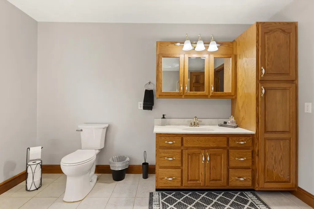 54 Jess Crisswell Road Monticello KY 42633