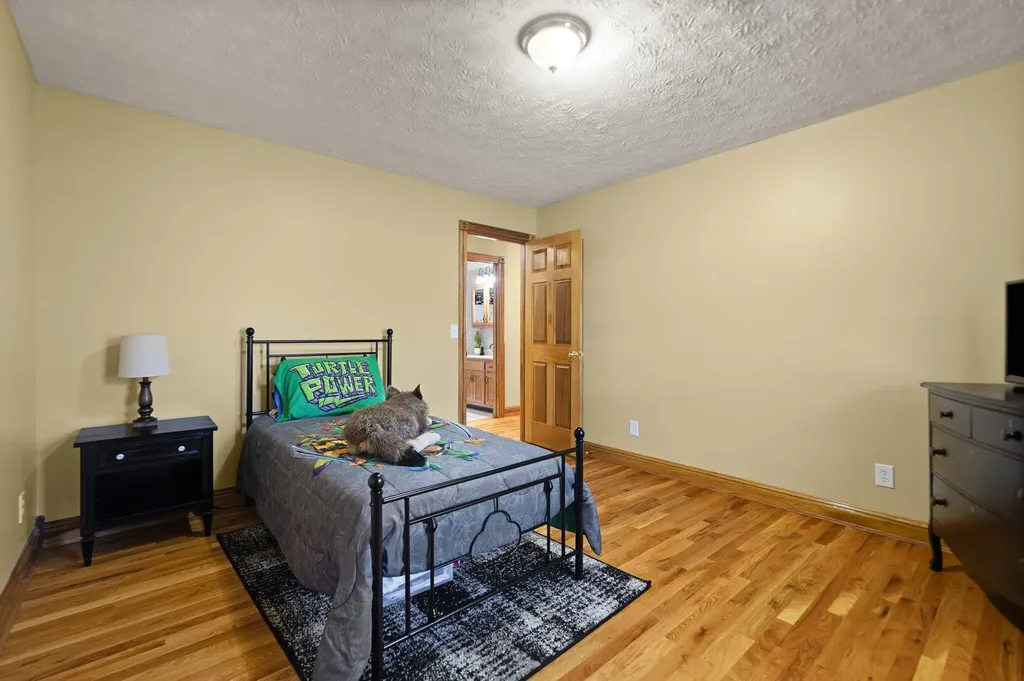54 Jess Crisswell Road Monticello KY 42633