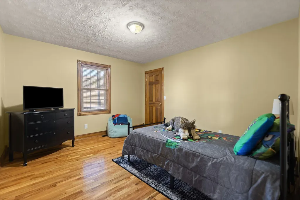 54 Jess Crisswell Road Monticello KY 42633