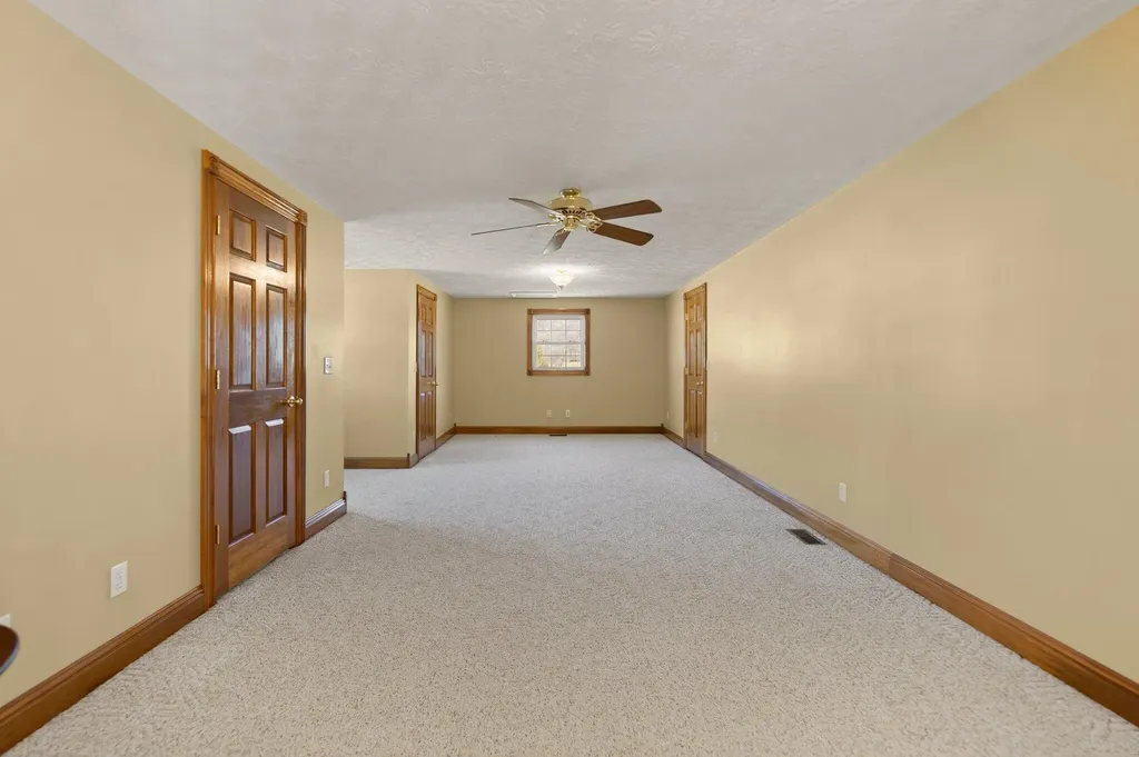 54 Jess Crisswell Road Monticello KY 42633