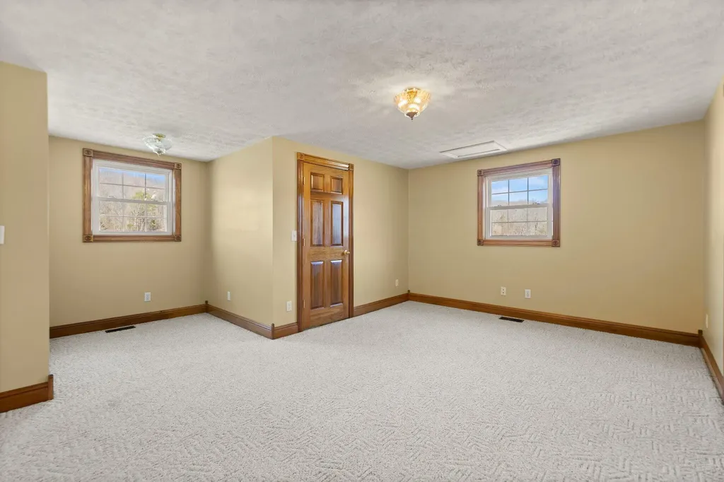 54 Jess Crisswell Road Monticello KY 42633