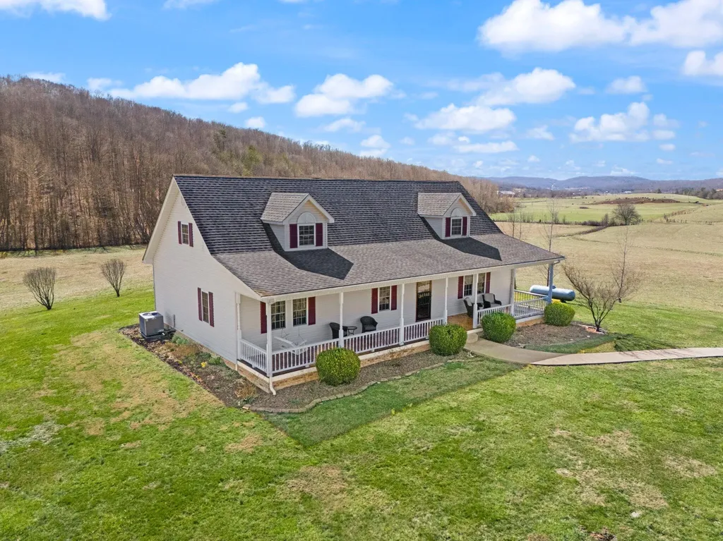 54 Jess Crisswell Road Monticello KY 42633