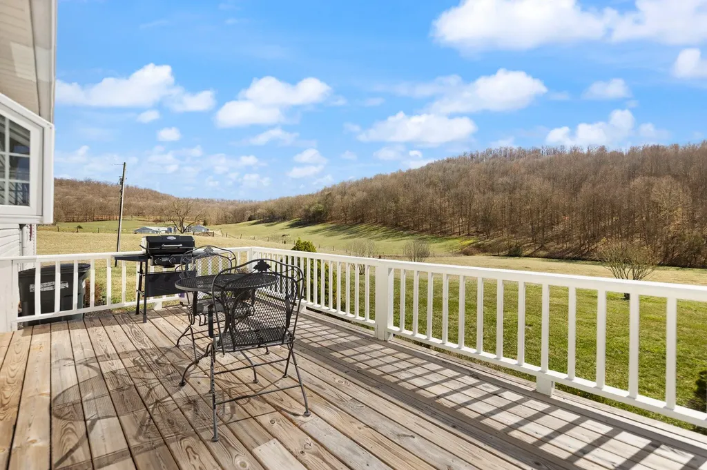 54 Jess Crisswell Road Monticello KY 42633