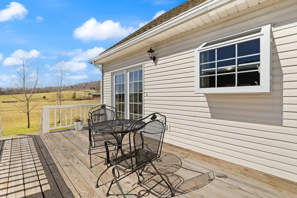 54 Jess Crisswell Road Monticello KY 42633