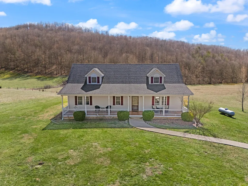 54 Jess Crisswell Road Monticello KY 42633