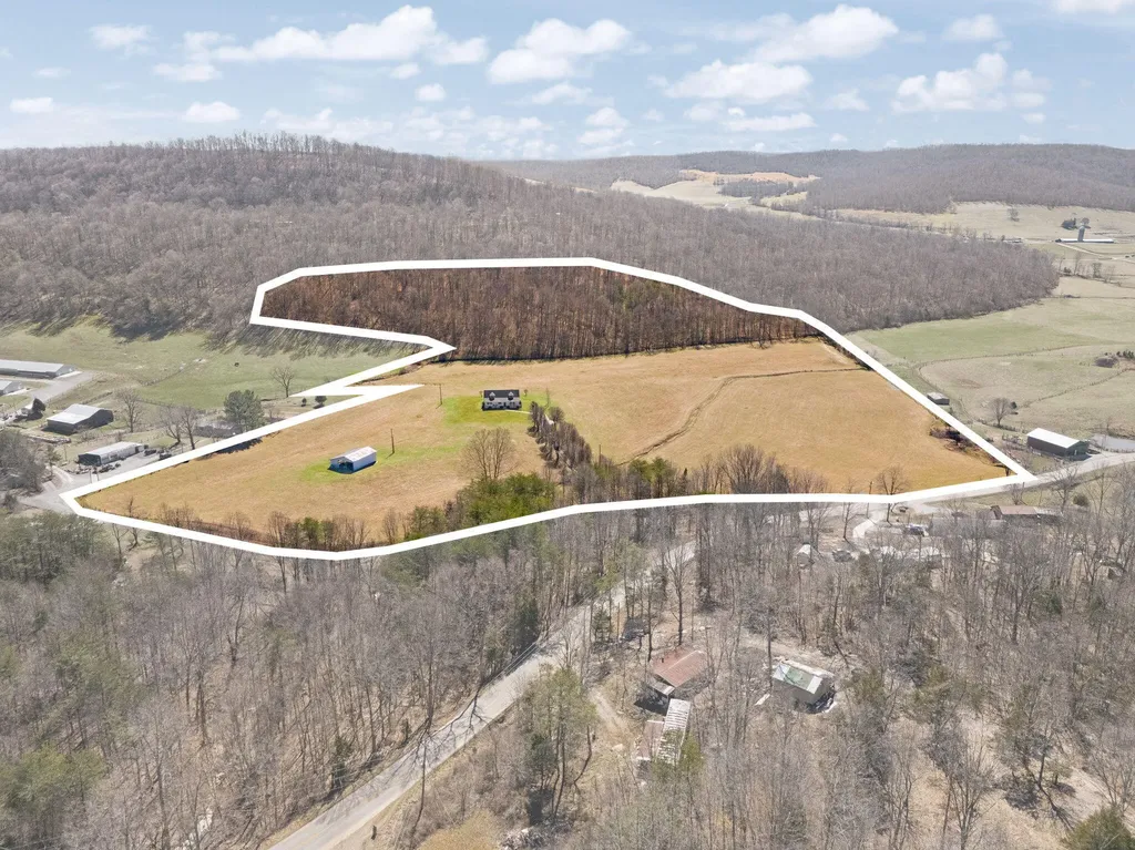 54 Jess Crisswell Road Monticello KY 42633