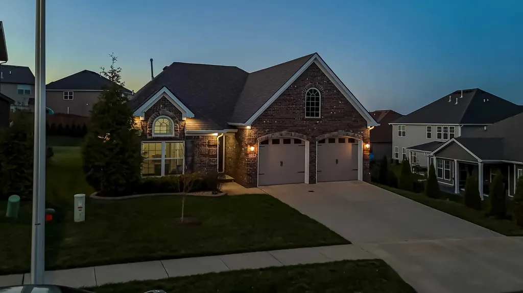 204 Blackthorn Drive Nicholasville KY 40356
