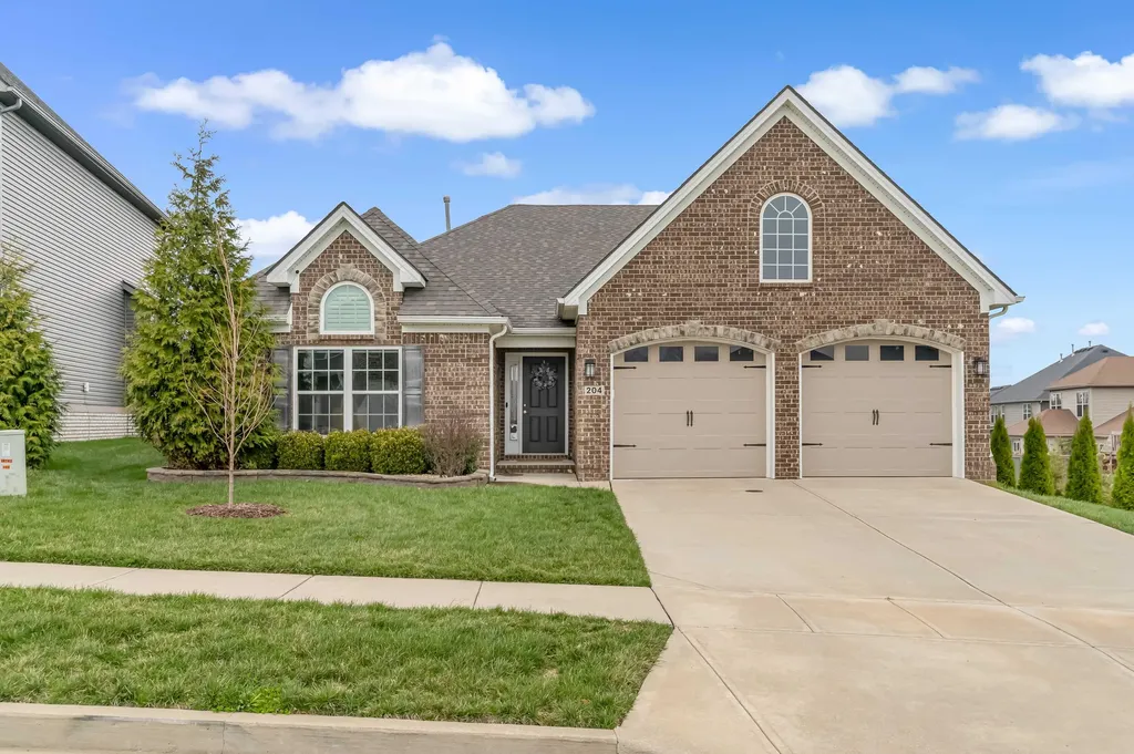204 Blackthorn Drive Nicholasville KY 40356