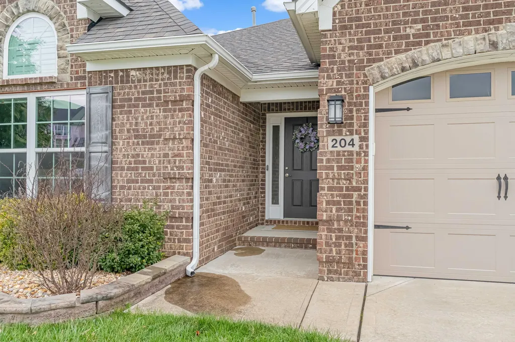 204 Blackthorn Drive Nicholasville KY 40356