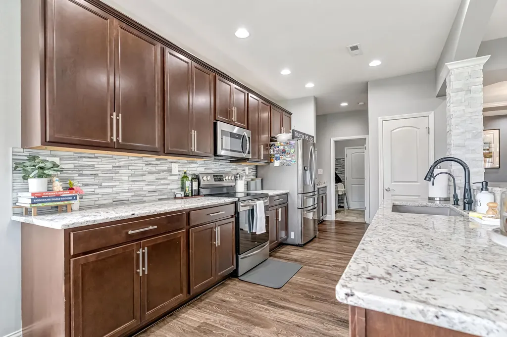 204 Blackthorn Drive Nicholasville KY 40356
