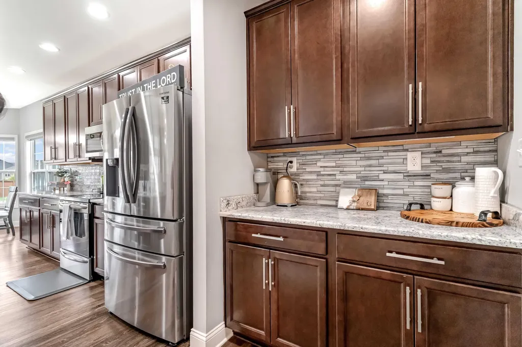 204 Blackthorn Drive Nicholasville KY 40356