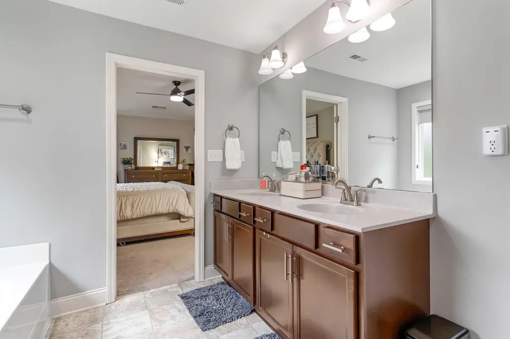 204 Blackthorn Drive Nicholasville KY 40356