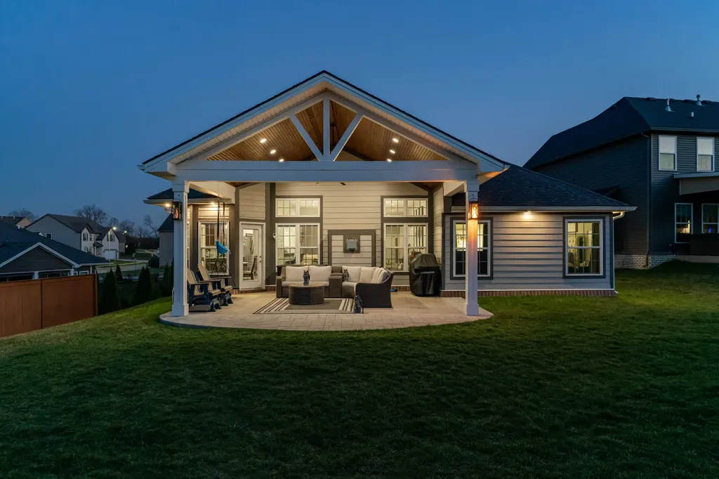 204 Blackthorn Drive Nicholasville KY 40356
