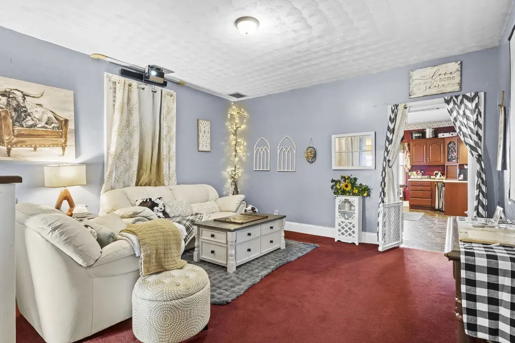 219 Main Street N Middletown KY 40357