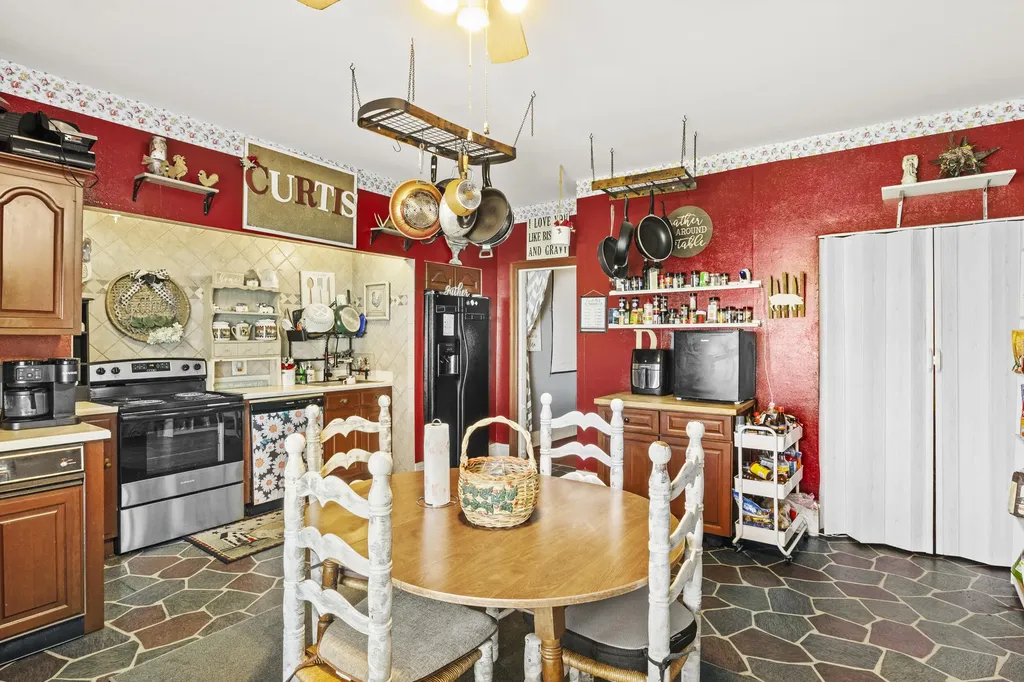 219 Main Street N Middletown KY 40357