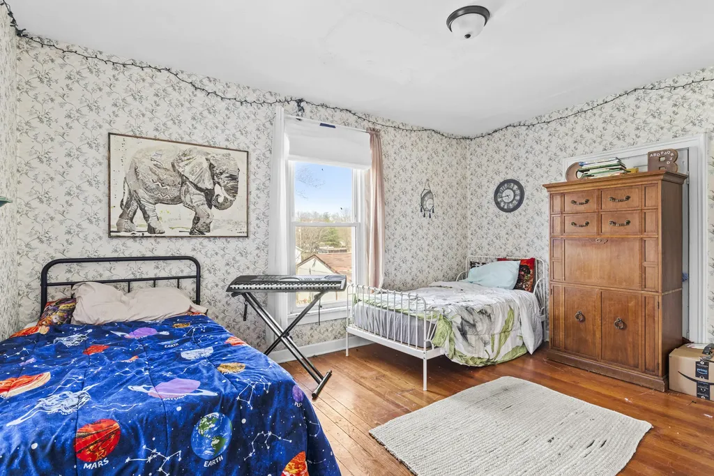 219 Main Street N Middletown KY 40357