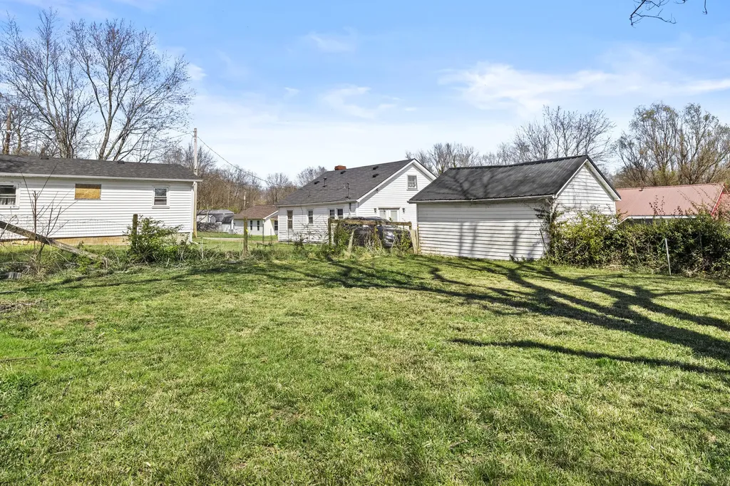 219 Main Street N Middletown KY 40357