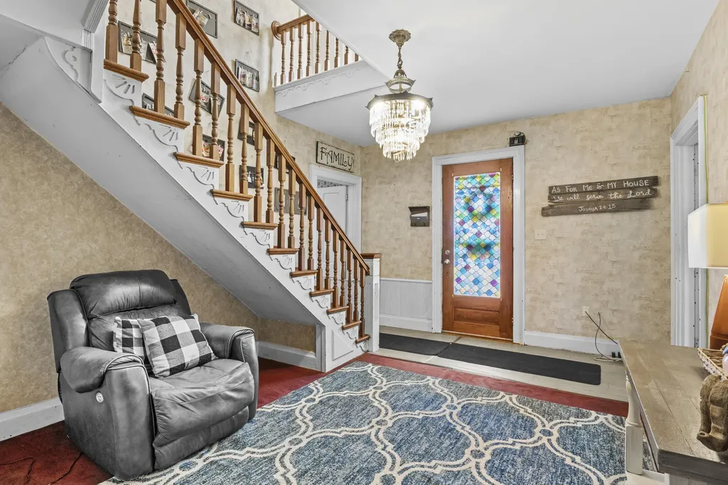 219 Main Street N Middletown KY 40357