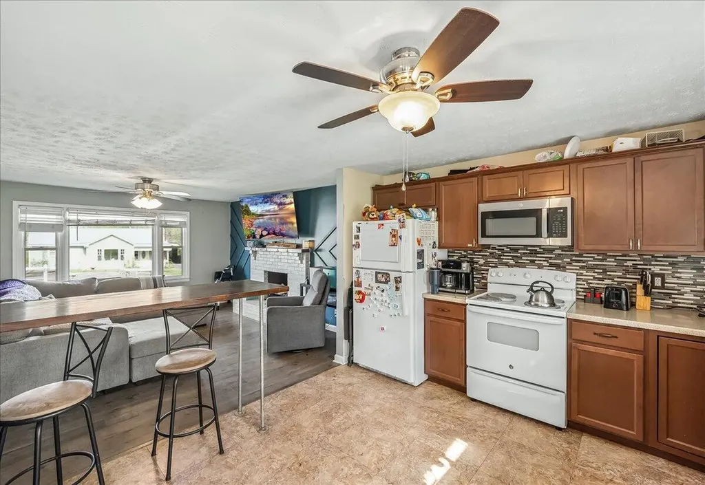 221 Lyons Drive Frankfort KY 40601