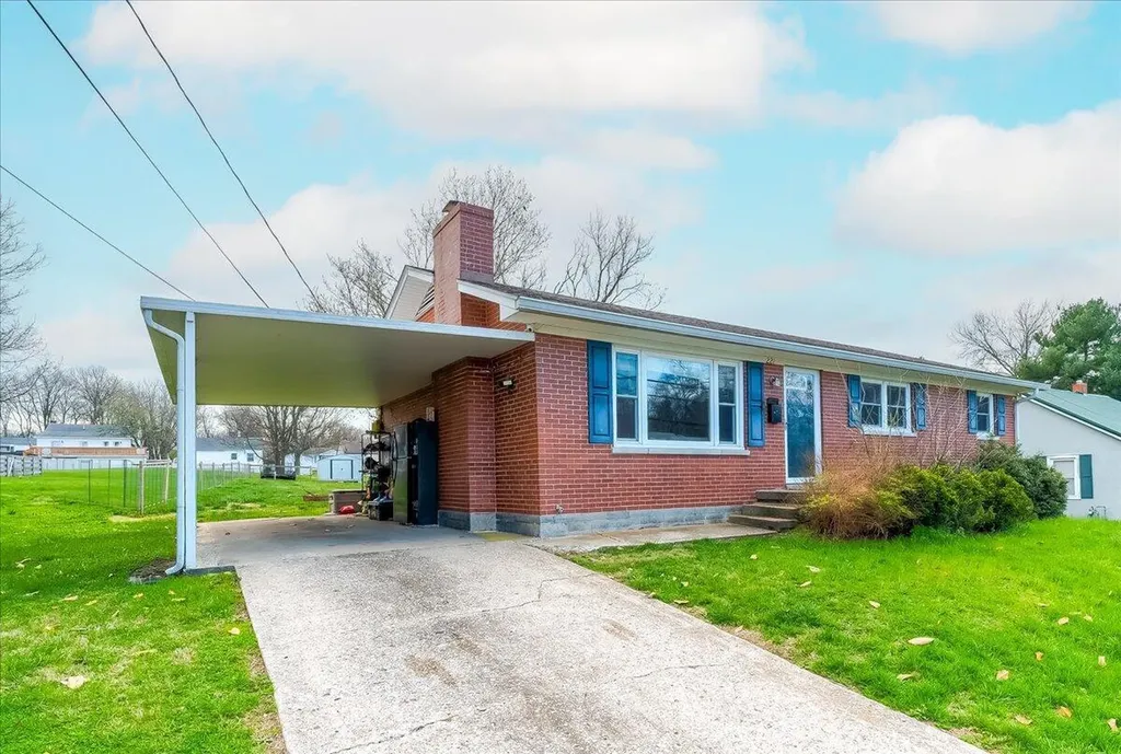 221 Lyons Drive Frankfort KY 40601