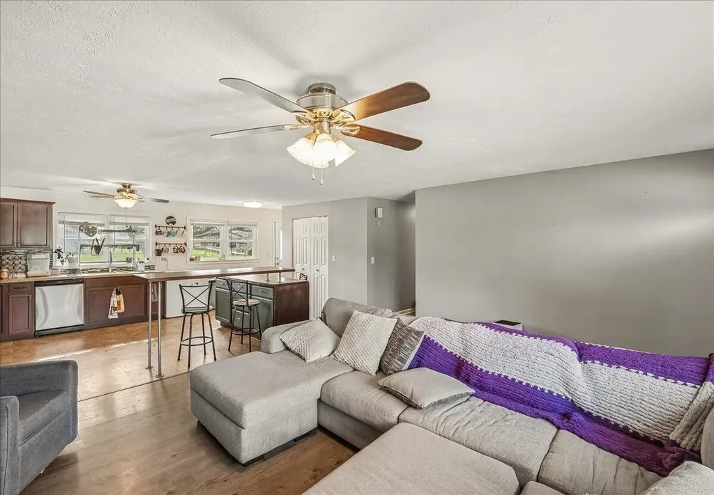 221 Lyons Drive Frankfort KY 40601