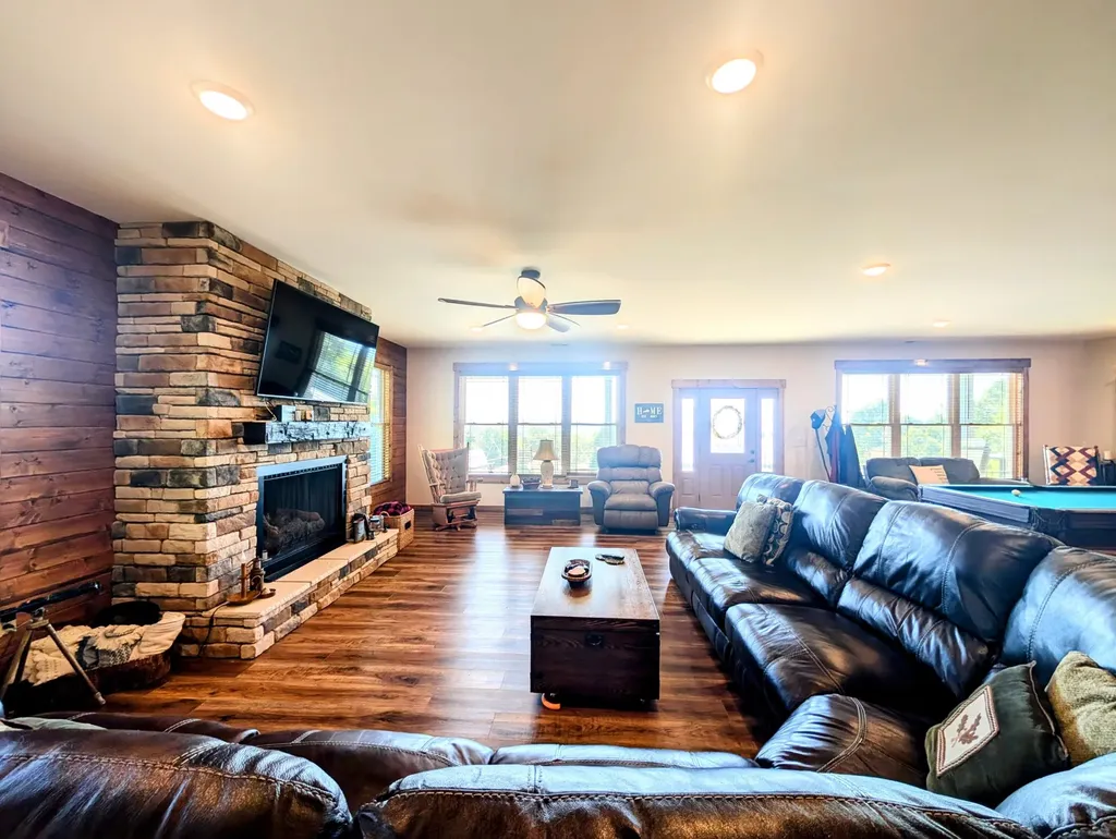 1057 Highway 90 Corbin KY 40701