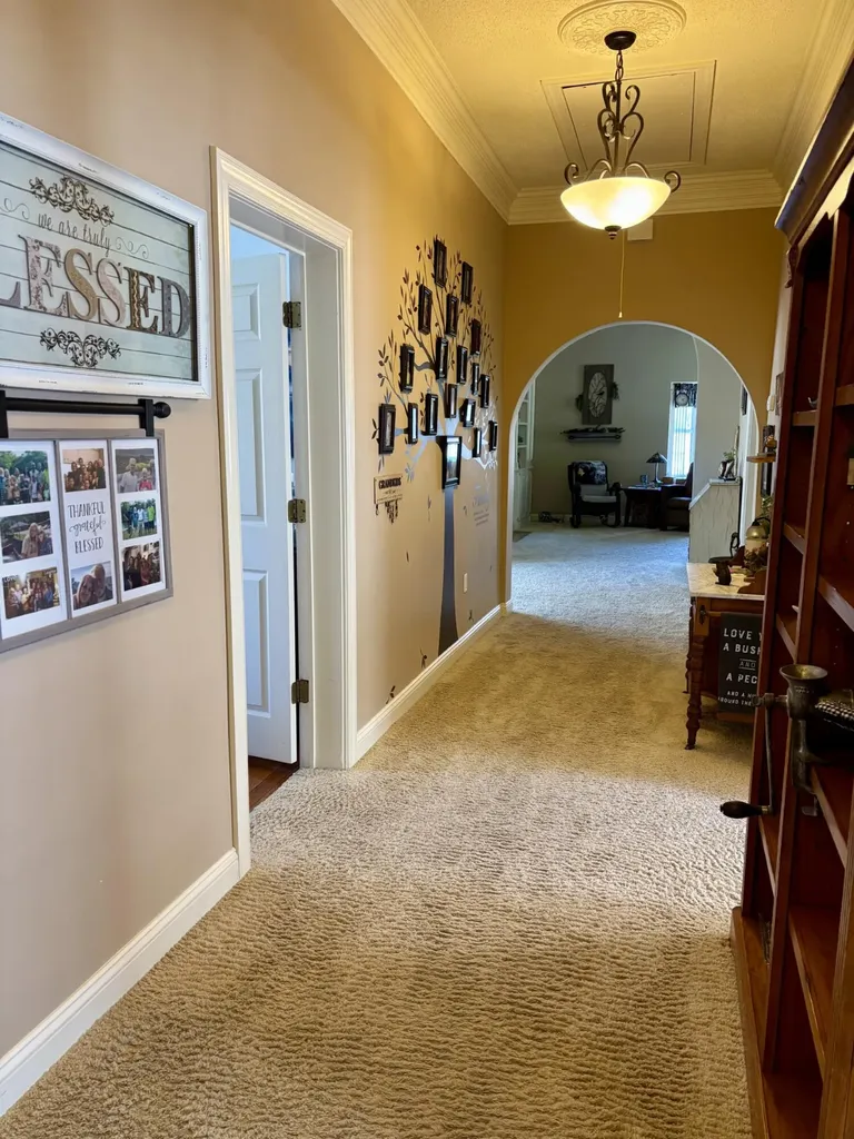 250 Hill Place Road Benham KY 40807