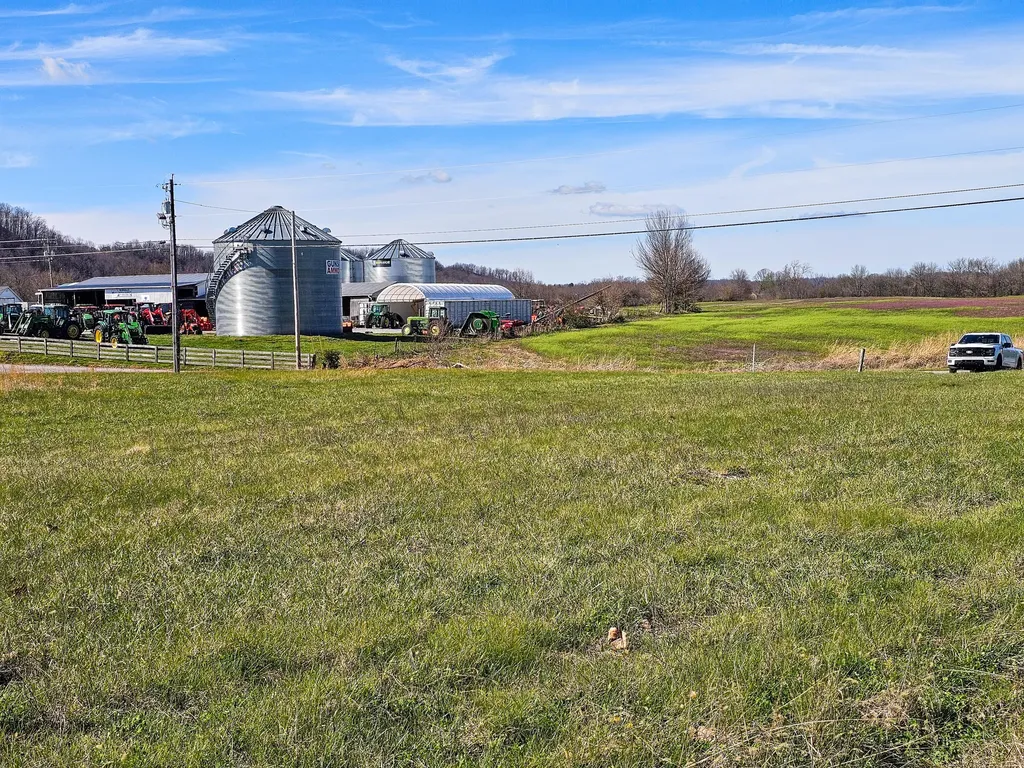 77 Jeffries Lane Hustonville KY 40437
