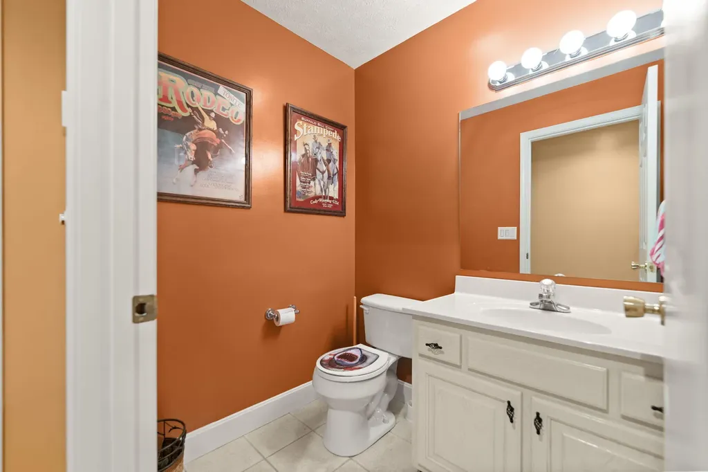 631 Lawless Road Jamestown KY 42629