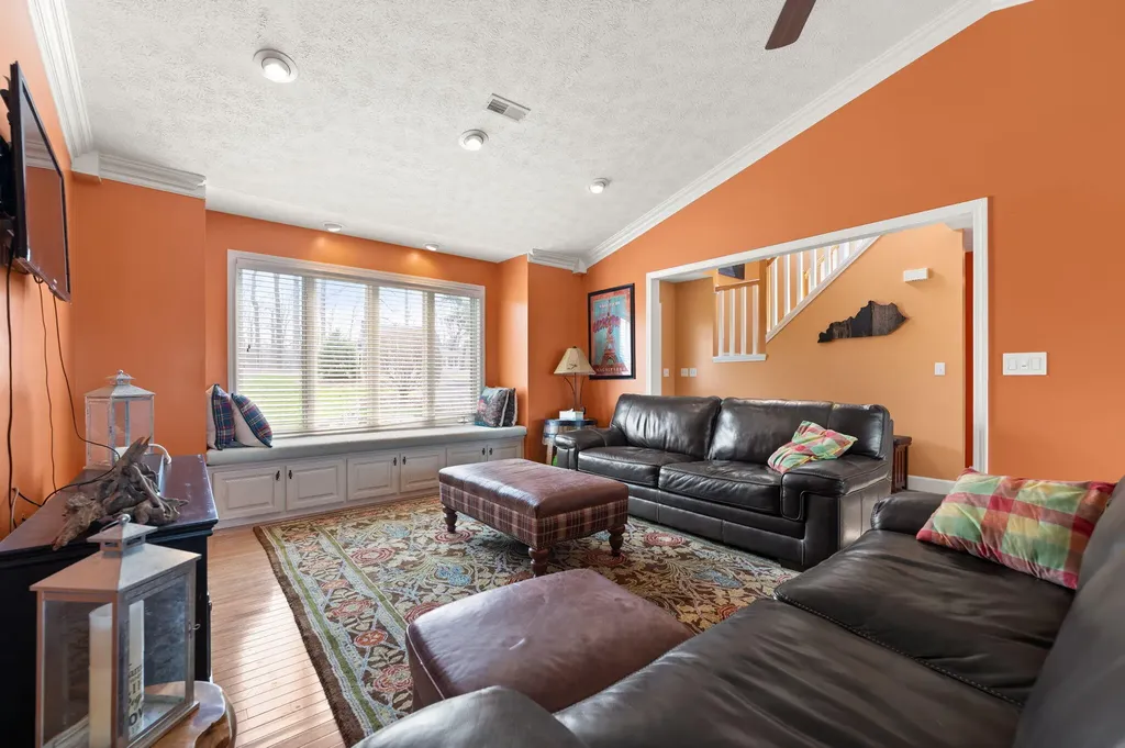 631 Lawless Road Jamestown KY 42629