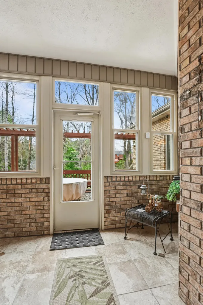 286 Ponderosa Trail Corbin KY 40701