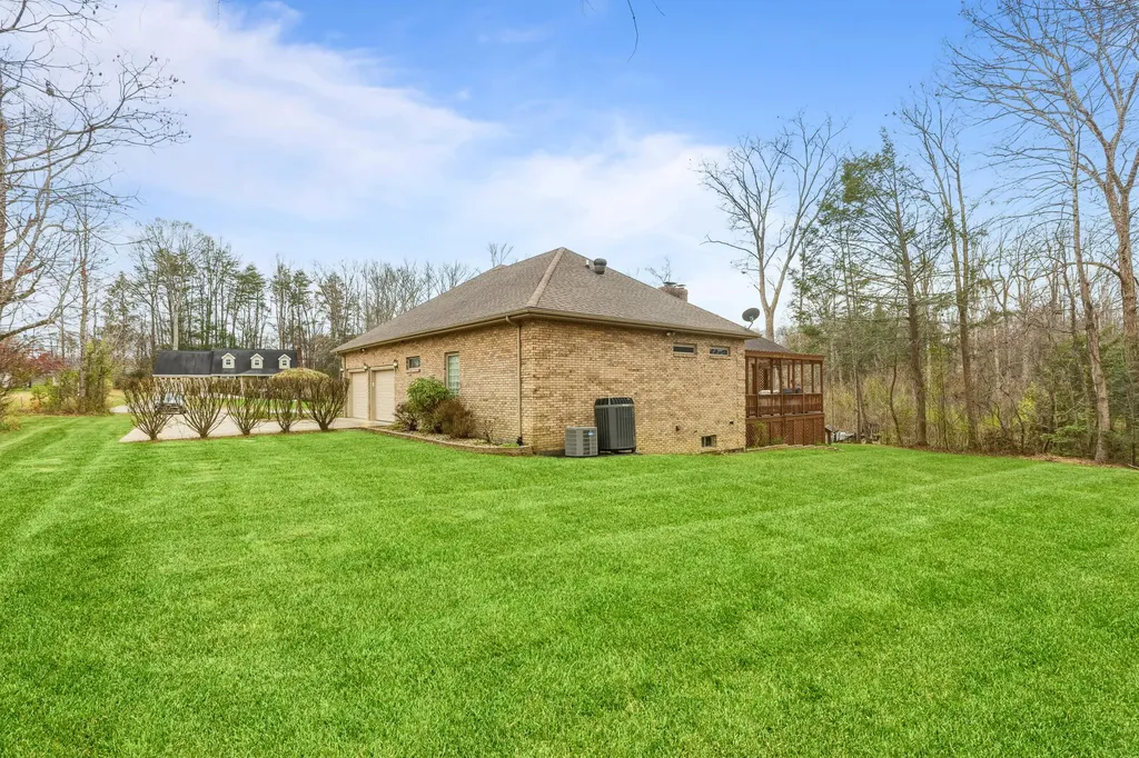 286 Ponderosa Trail Corbin KY 40701