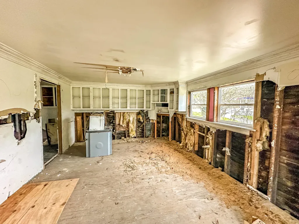 36 And 38 Mullins Street Livingston KY 40445