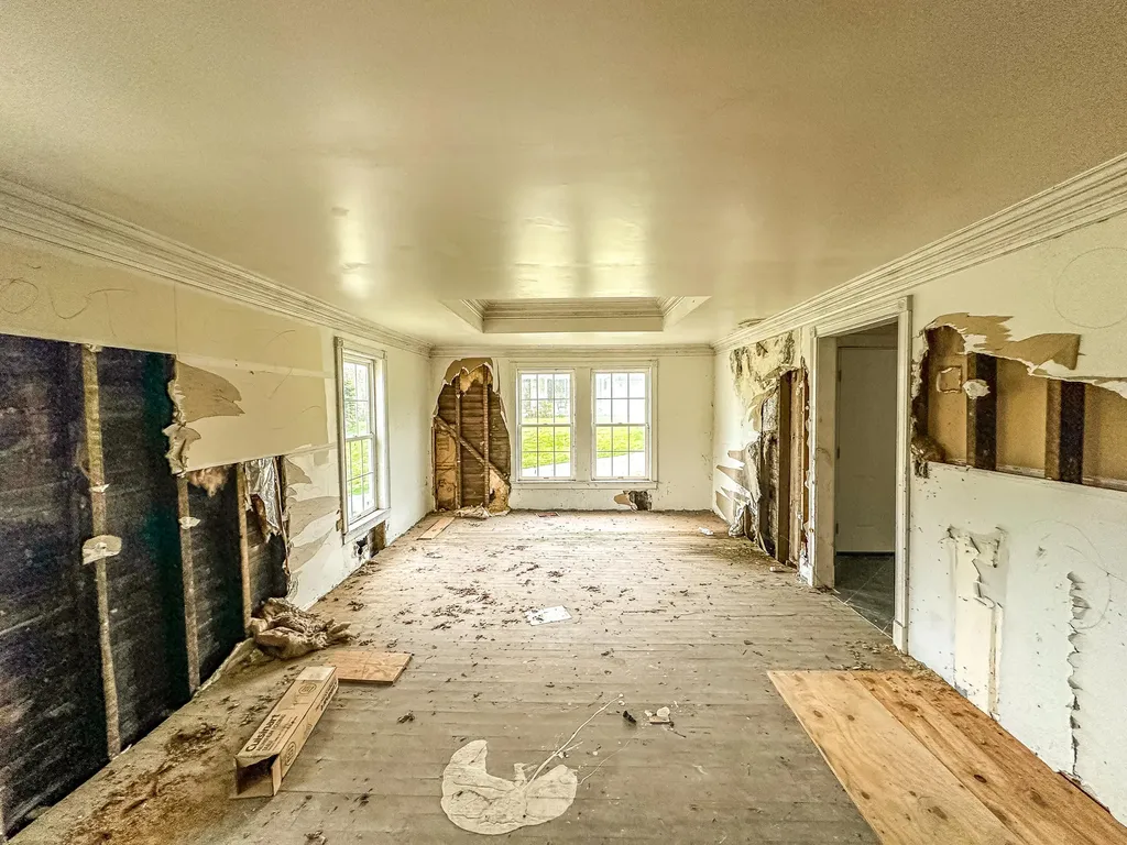 36 And 38 Mullins Street Livingston KY 40445