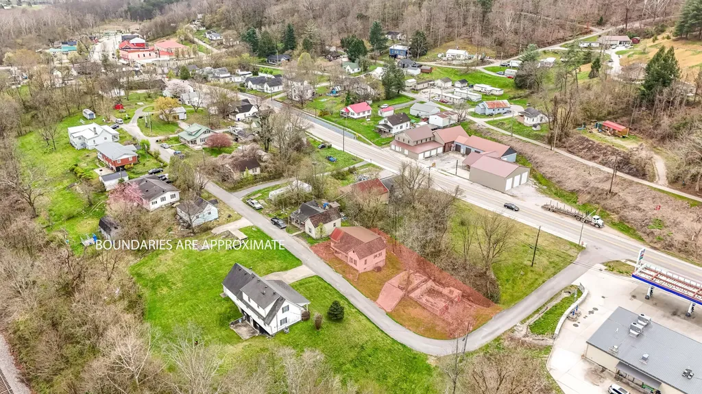 36 And 38 Mullins Street Livingston KY 40445