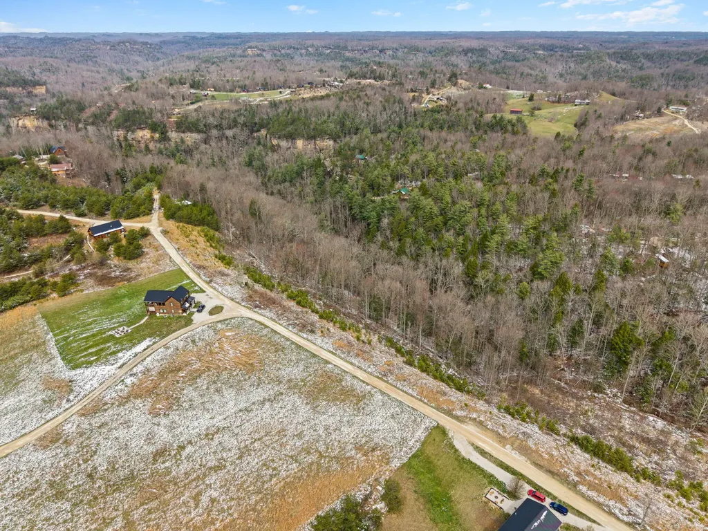 Lot #17 Shawnee Run Rogers KY 41365
