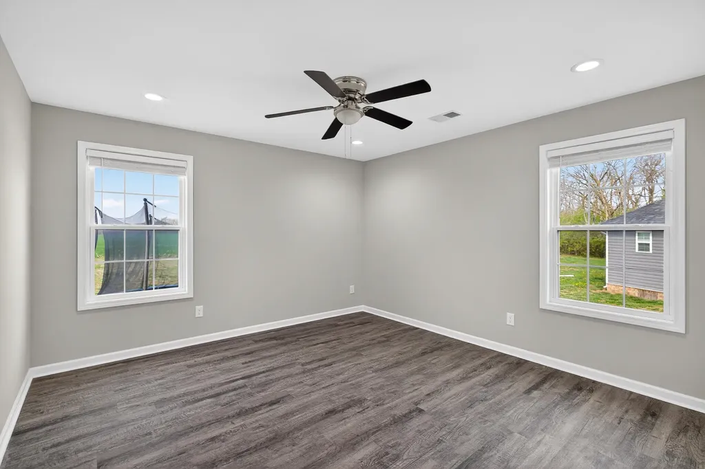 103 Dean Drive Harrodsburg KY 40330