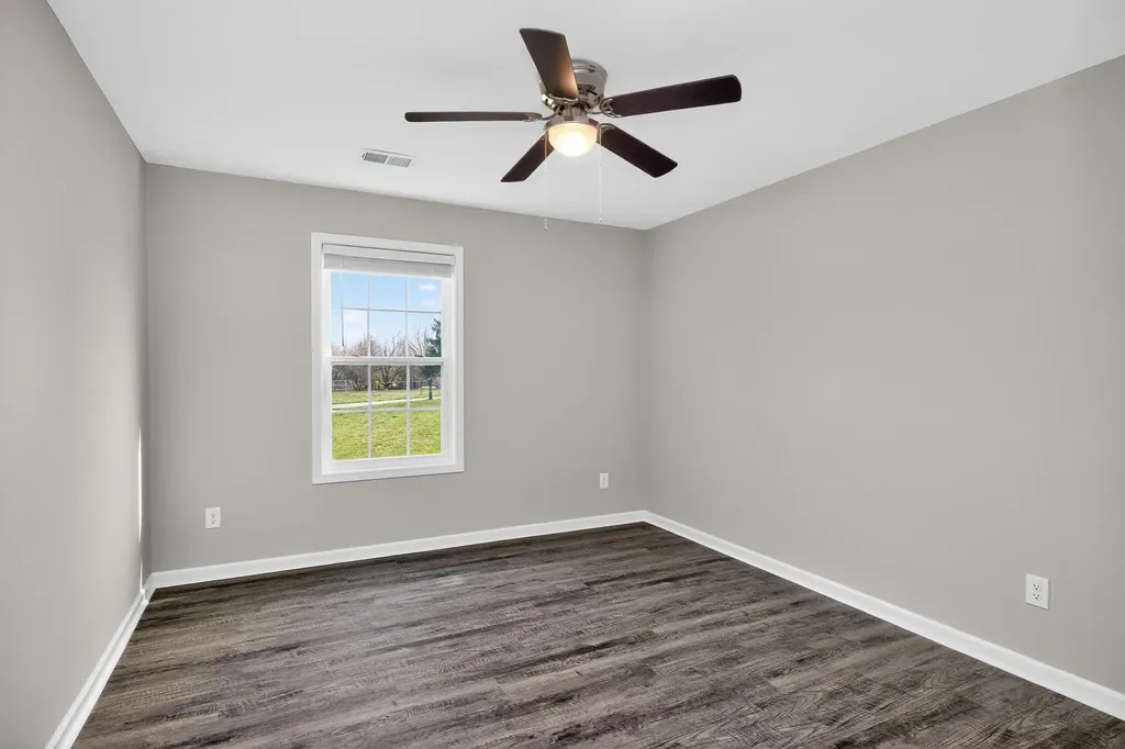 103 Dean Drive Harrodsburg KY 40330
