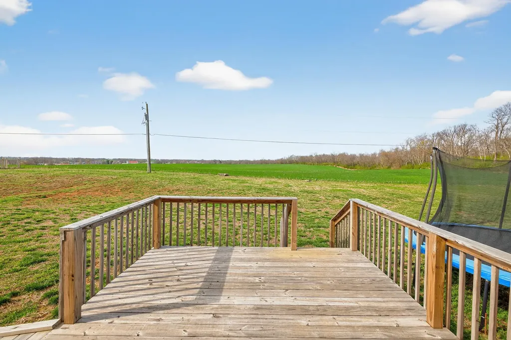 103 Dean Drive Harrodsburg KY 40330