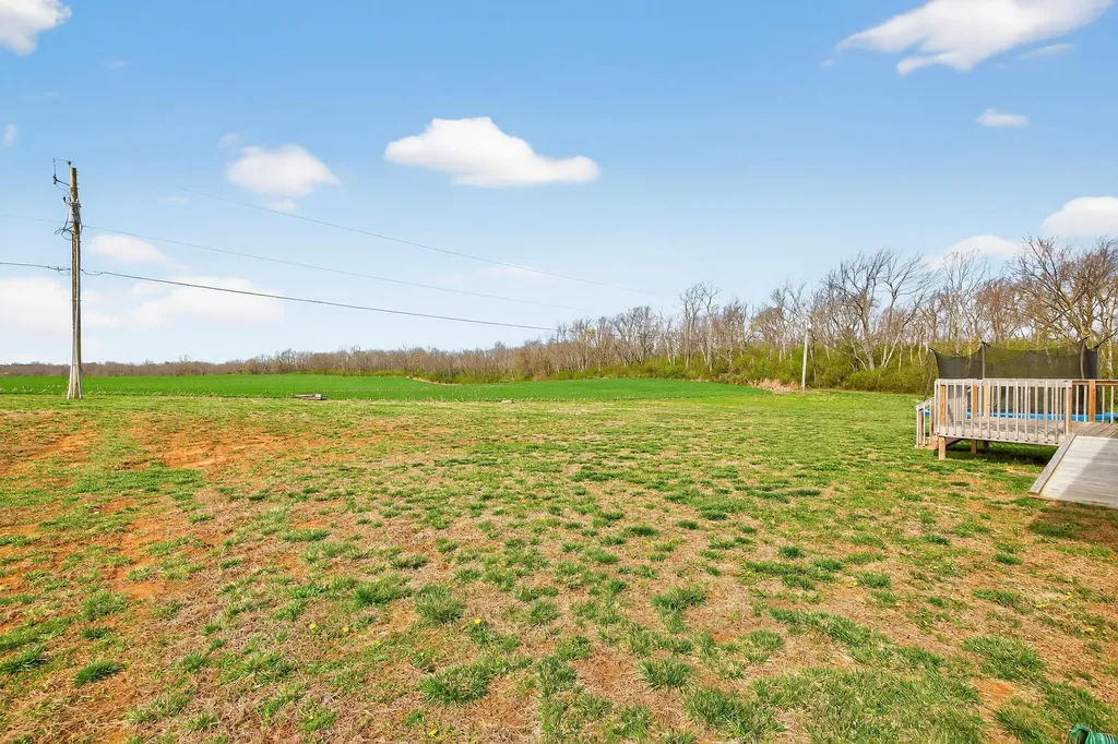 103 Dean Drive Harrodsburg KY 40330